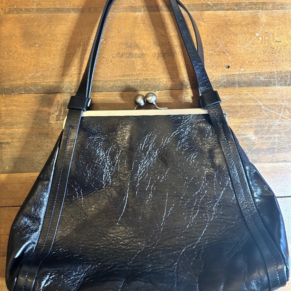 Black Leather Frame Bag | Kiss Lock Closure | Shoulder + Crossbody - Picture 2 of 6